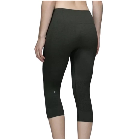 Lululemon Seamlessly Street Crop Leggings
Charcoal - Picture 7 of 9